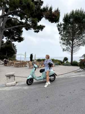 Cap Ferrat by Vespa: A Coastal Journey from Nice